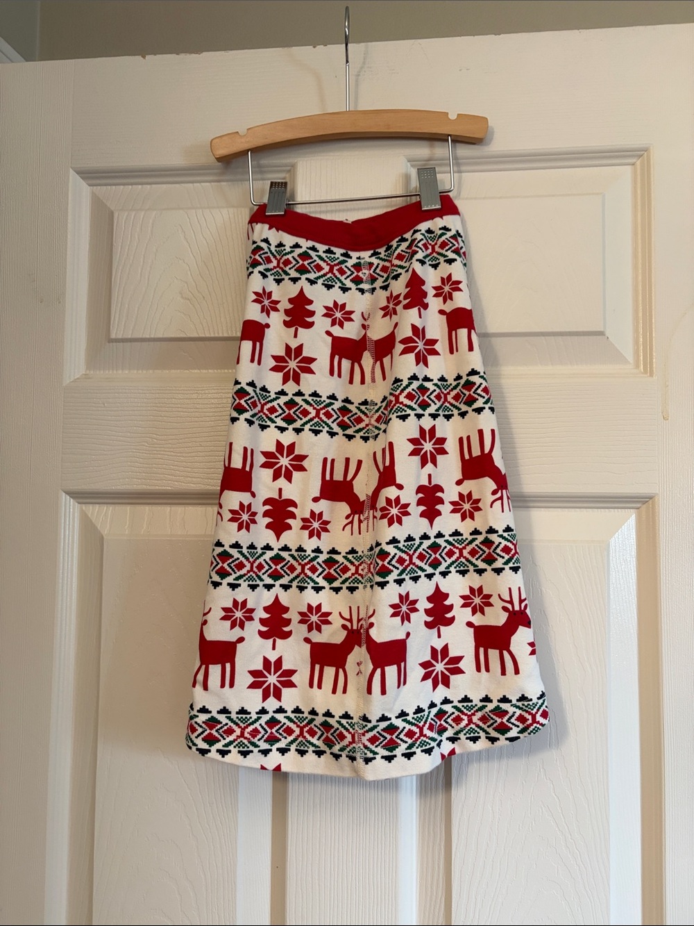Hanna Andersson Red & White Reindeer Knit Dog Skirt